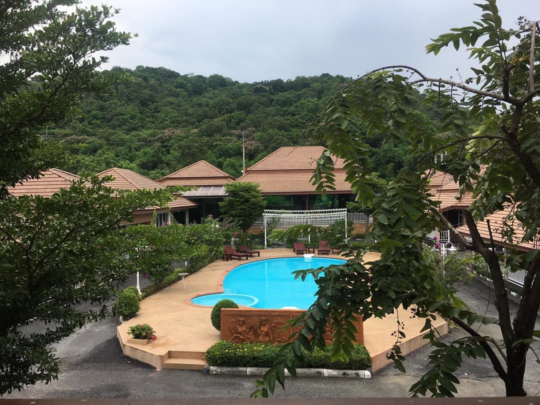 บ้านดารา รีสอร์ท (Baan Dara Resort)
