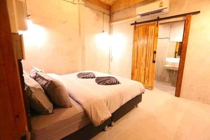 เฮฮานาวี รีสอร์ท (Heyhanavee Resort)