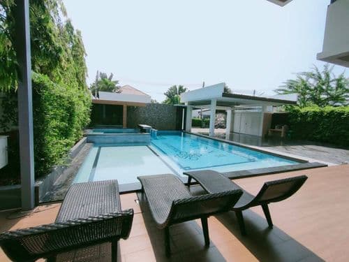 ลัคชูรี่ พูล วิลลา (Luxury Pool Villa Pattaya & Exquisite Pool Villa C) รูปภาพที่ 18