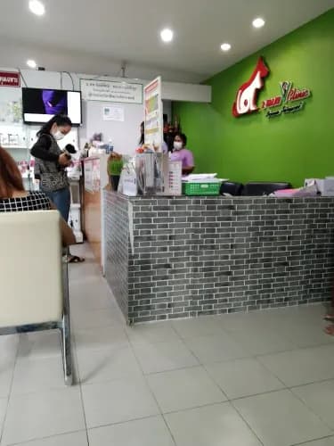 โรงพยาบาลสัตว์สองทะเลสัตวแพทย์ หมอไก่ รูปภาพที่ 2