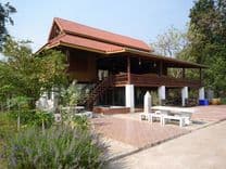 เรือนดอกแก้วรีสอร์ท (Ruan Dok Kaew Resort)