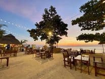 ซีฟู๊ดคลับบางแสน (Seafood Clud Bangsaen)