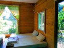 แสงจ้าฟาร์มรีสอร์ท (Saengcha Farm Resort)