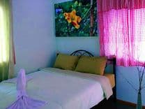 แสงจ้าฟาร์มรีสอร์ท (Saengcha Farm Resort)