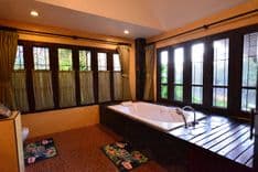 บ้านน้ำปิง ริเวอร์ไซด์ วิลเลจ รีสอร์ท (Baan Namping Riverside Village)