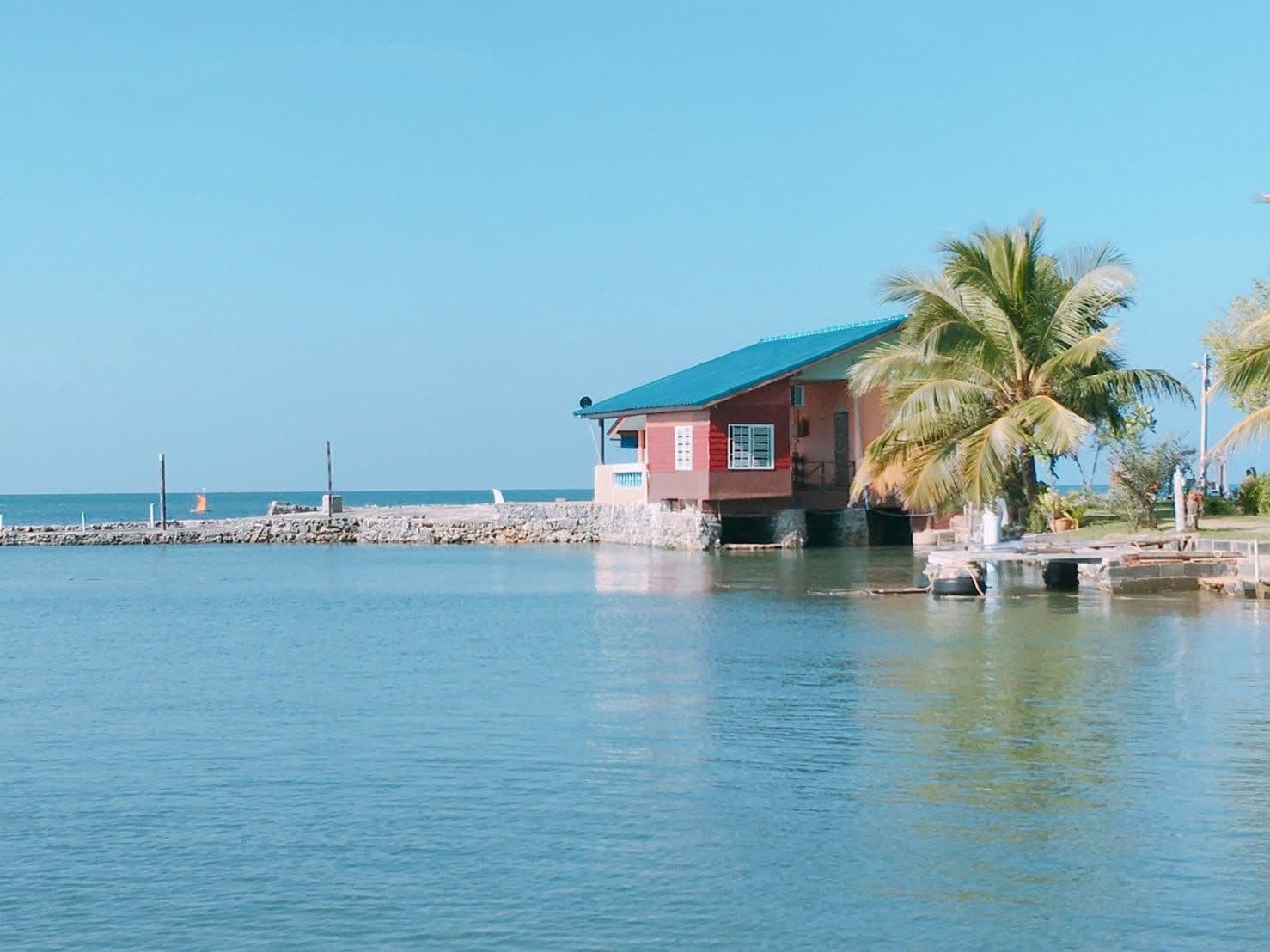 ฉัตรทองรีสอร์ท (Chuttong Resort)