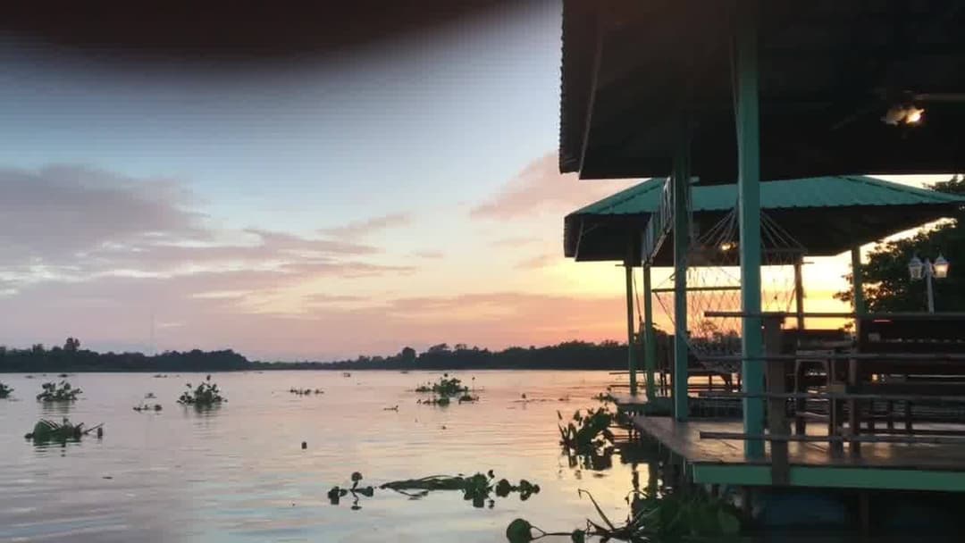 บลูมูล ริเวอร์ไซด์ รีสอร์ต อุบลราชธานี (Bluemoon Riverside Resort Ubon Ratchathani)