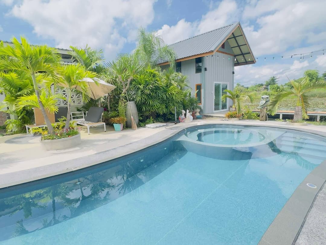 ปีกไม้ วิลล่า (Villa Peekmai)