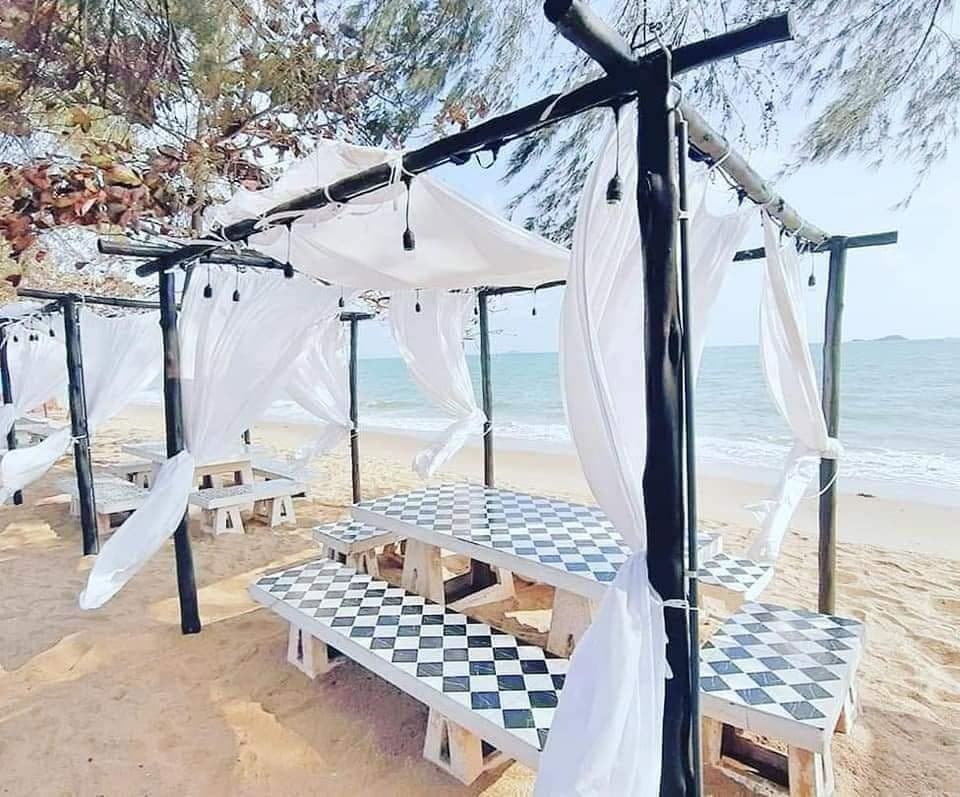 ภลูเมเรีย วิลลา แอนด์ ไฮด์อเวย์ (Plumeria Villa & Hideaway)
