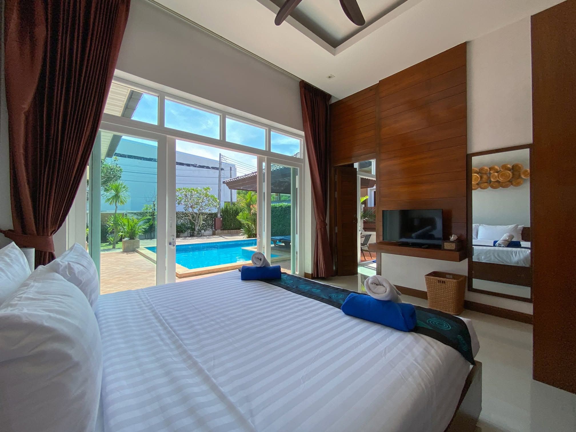 ราไวย์ ไพรเวท วิลลาส์ - พูลแอนด์การ์เดน (Rawai Private Villas - Pools and Garden)