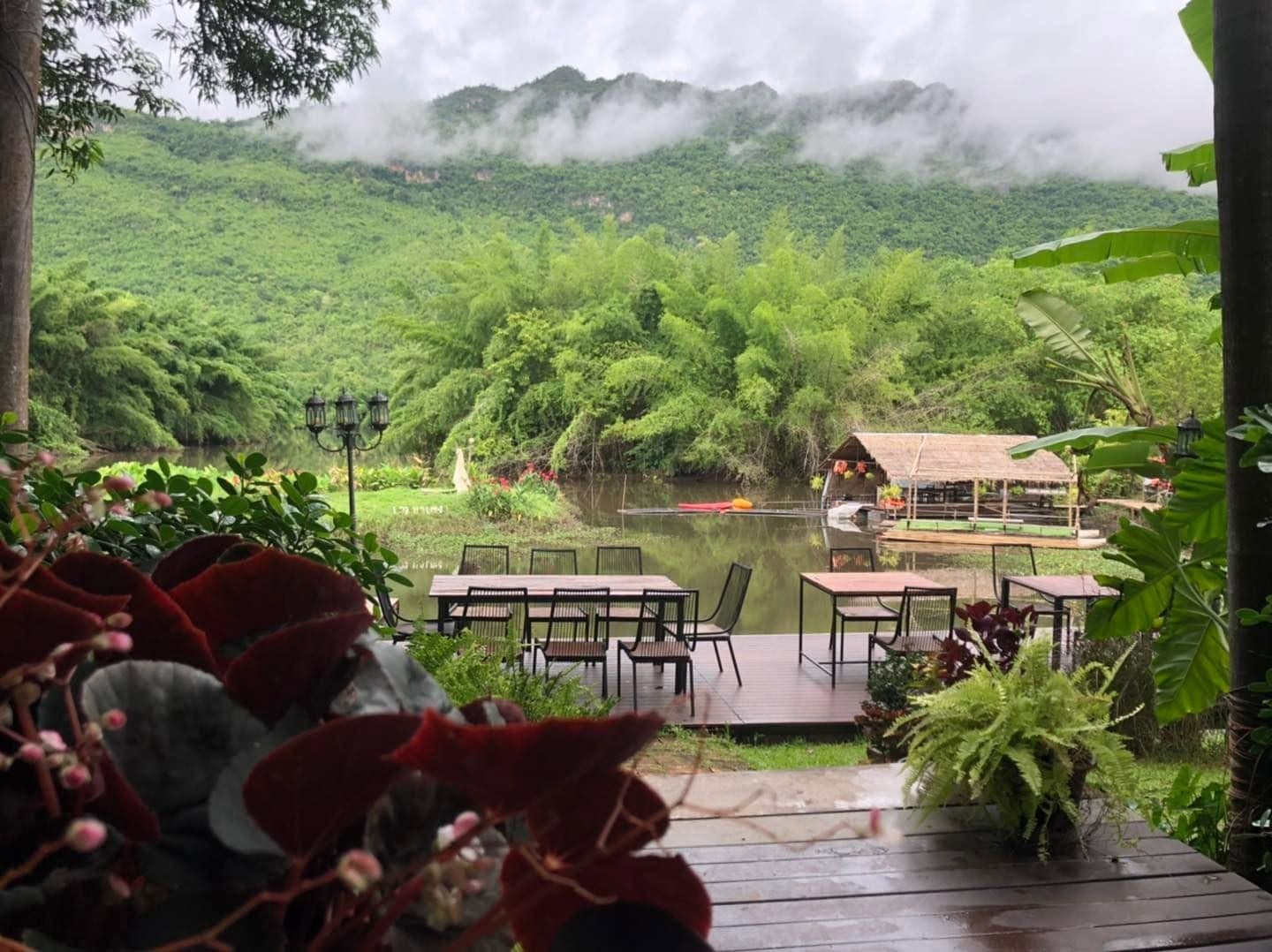 เลอ บาแซง เอราวัณรีสอร์ต (Le Bassin Erawan Resort)