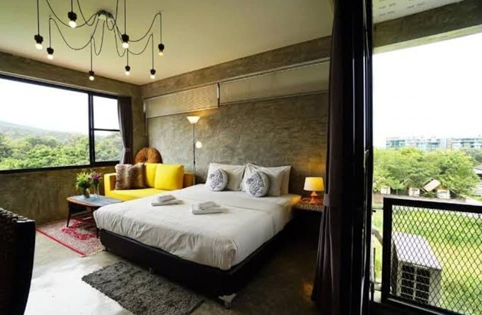 ร่ำไป ลอฟท์ ฮาบิแทต (Rumpai Loft Habitat)