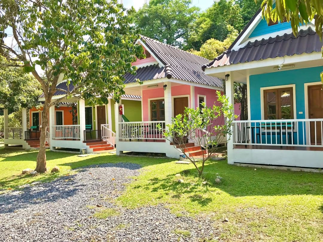 ทิว ทารา รีสอร์ท (Thiw Tara Resort)