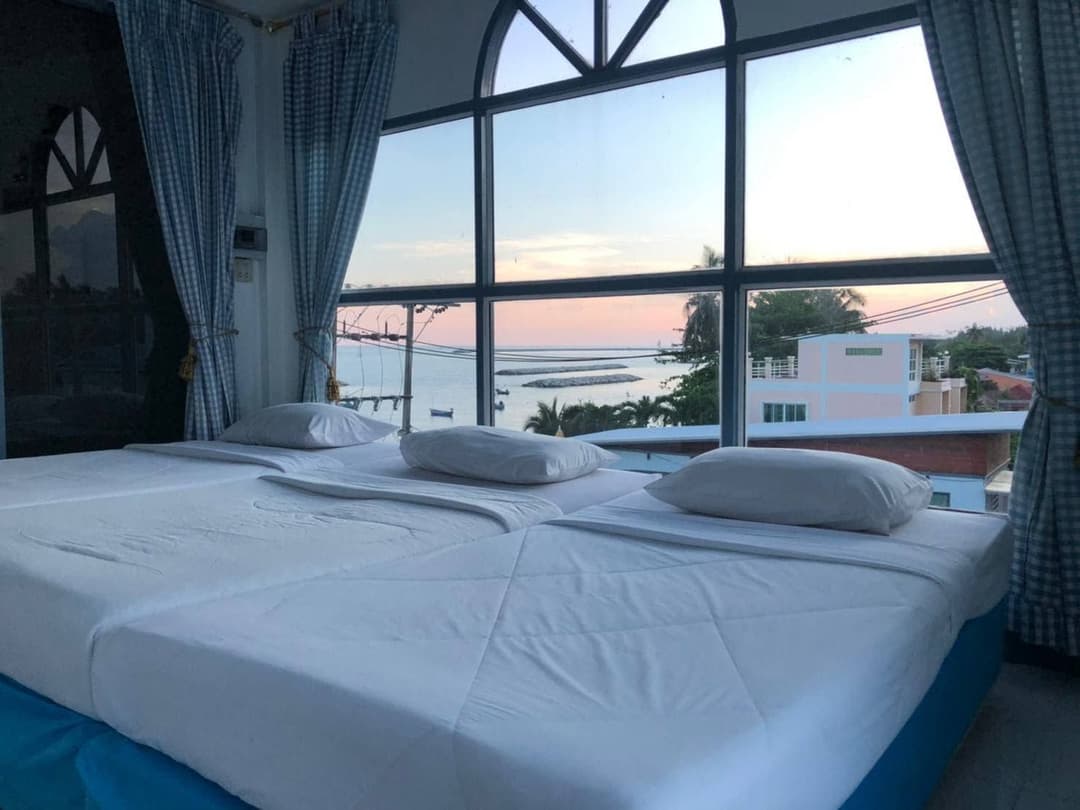 ฟ้าทะลายโจรรีสอร์ท (Phathalai Jone Resort)
