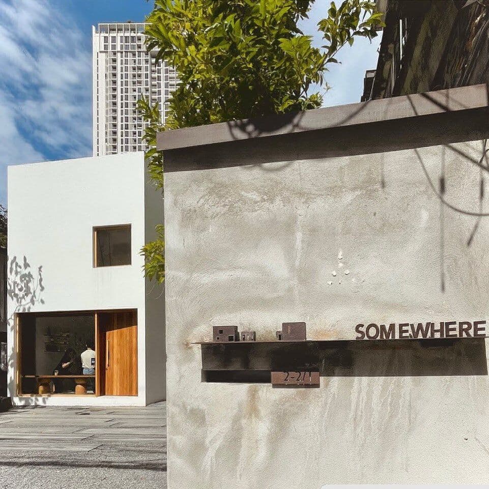 ซัมแวร์ (Somewhere)