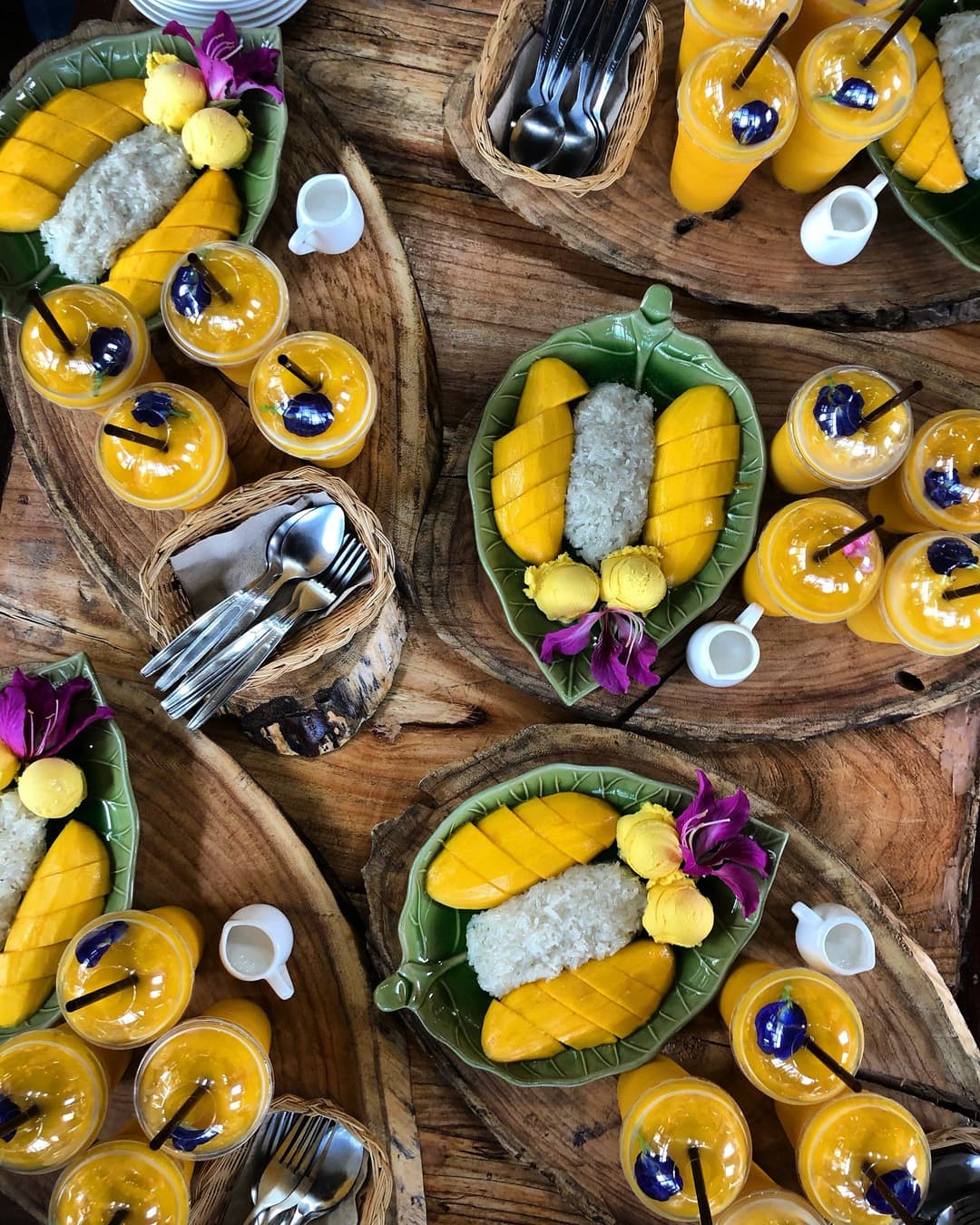 บ้านหมากม่วง เขาใหญ่ (The Mango House Farm)