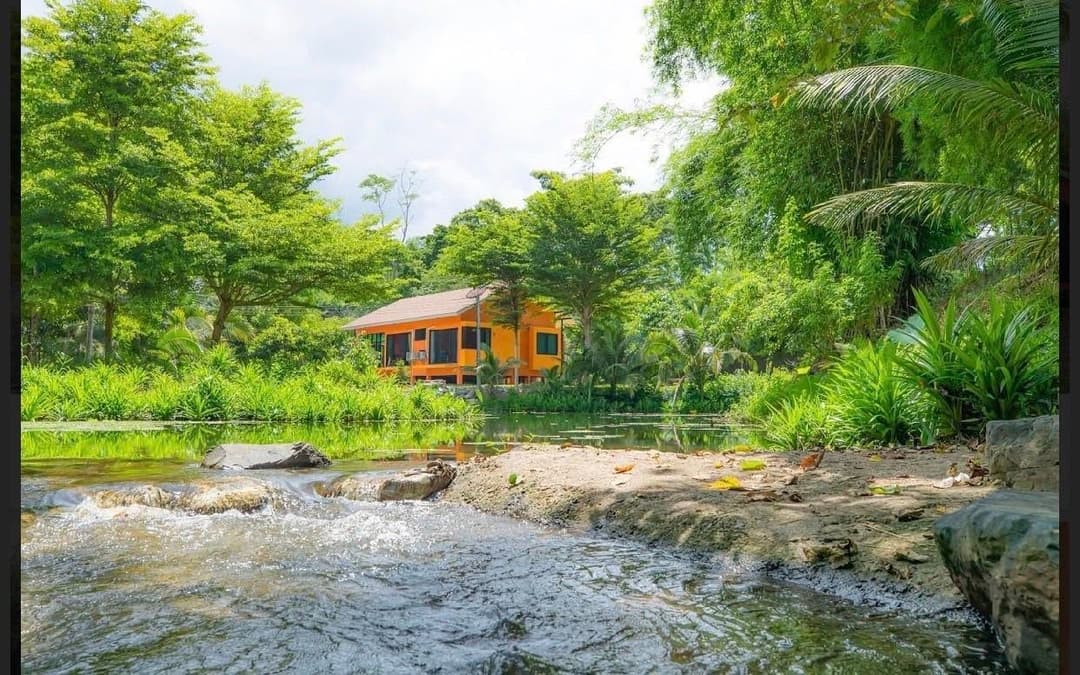 สุขใจบ้านไร่ (Sukjai Baanrai)