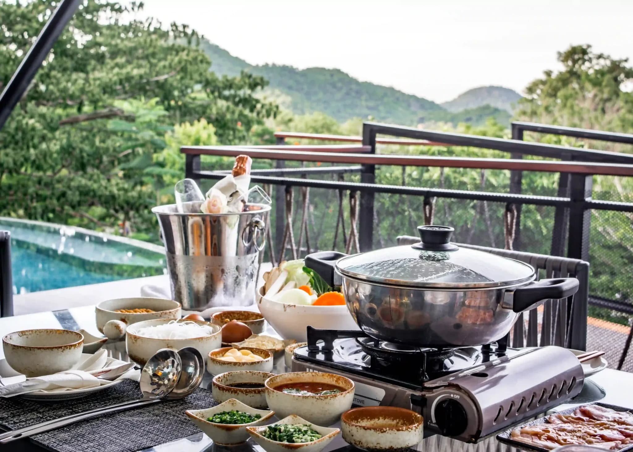 เท มาต้า เเกลมปิ้ง (Te Mata Glamping)
