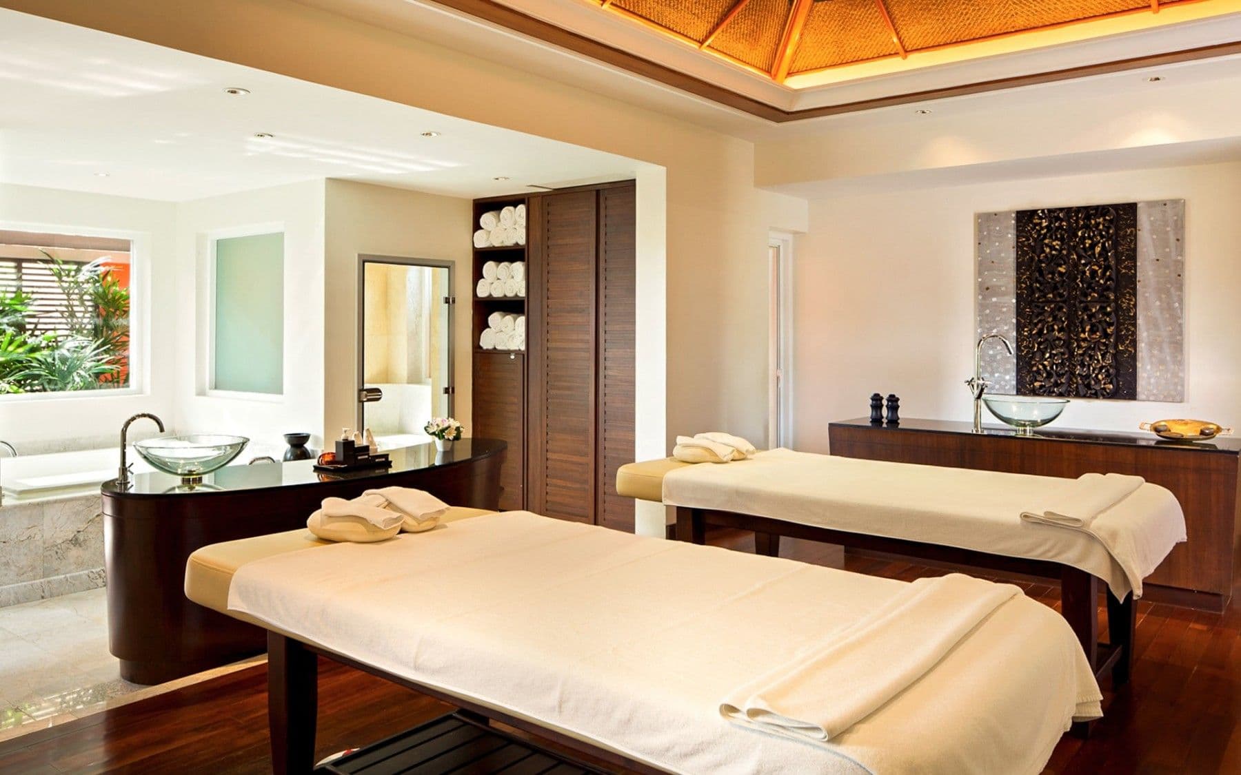 พูลแมนภูเก็ตพันวาบีชรีสอร์ท (Pullman Phuket Panwa Beach Resort)